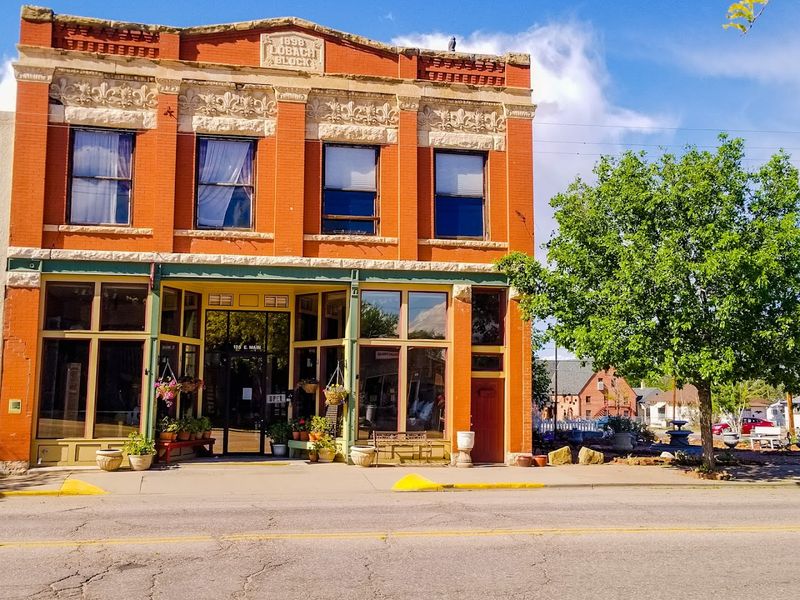 Furniture and Vintage Home Decor Finds