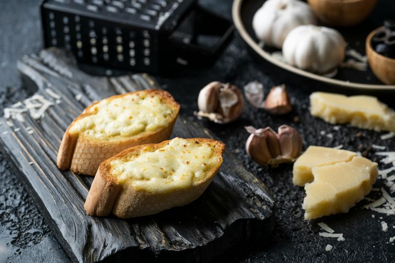 Garlic Bread Garlic Bread
