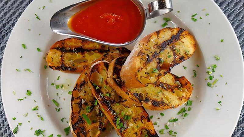 Garlic Bread That Somehow Steals the Show