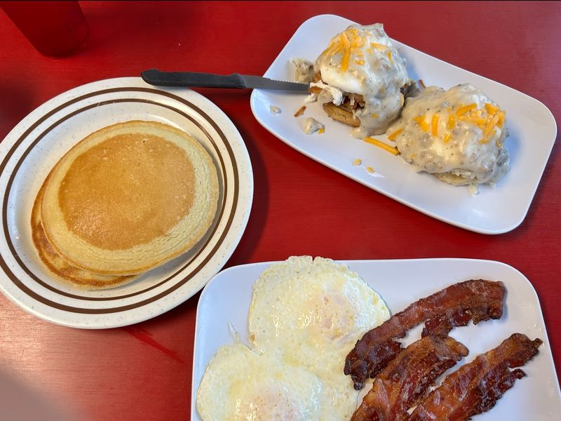 Giant Pancakes That Absolutely Live Up to the Hype