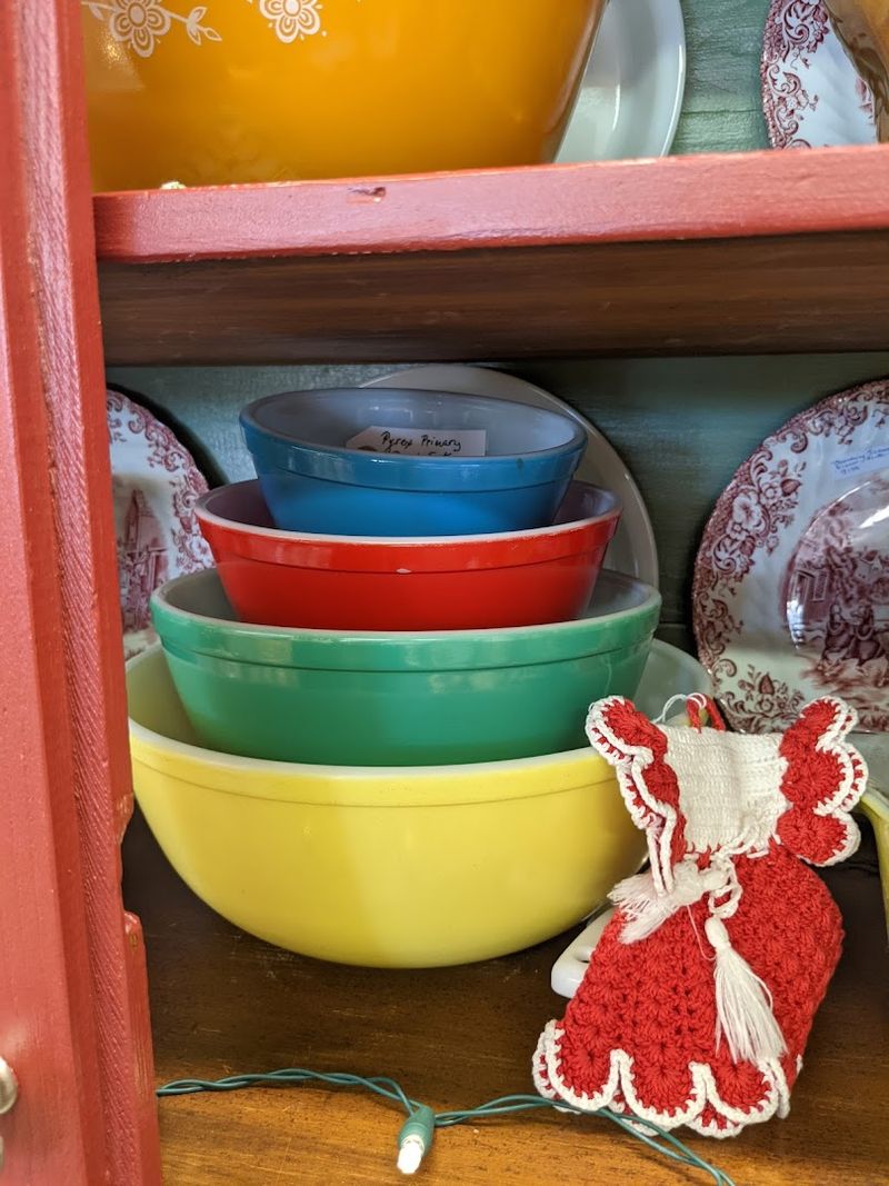 Glassware and Pyrex That Collectors Go Wild For Glassware and Pyrex That Collectors Go Wild For