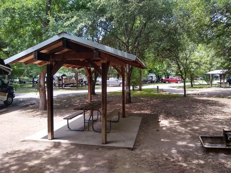 Good Wi-Fi and Cell Service for When You Need to Stay Connected