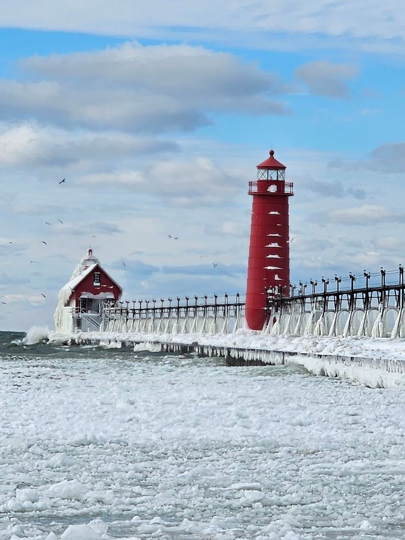 Grand Haven South Pierhead Outer Lighthouse - Grand Haven, Michigan Grand Haven South Pierhead Outer Lighthouse - Grand Haven, Michigan