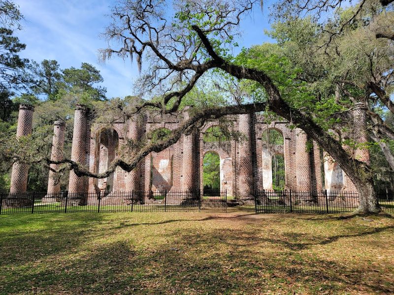 Greek Revival Architecture That Still Stuns Visitors Today