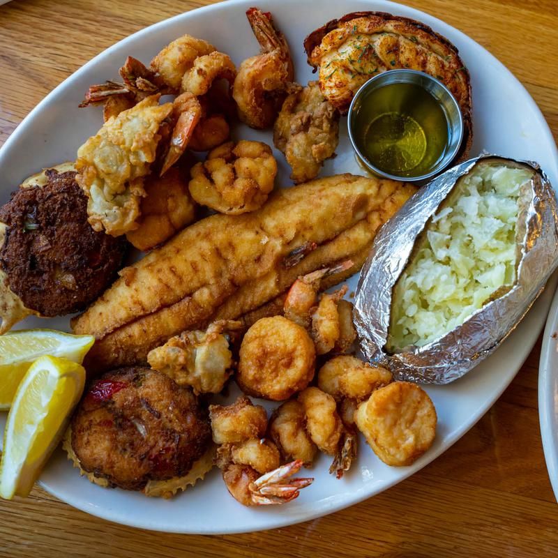 Grilled Seafood Combos and Platters