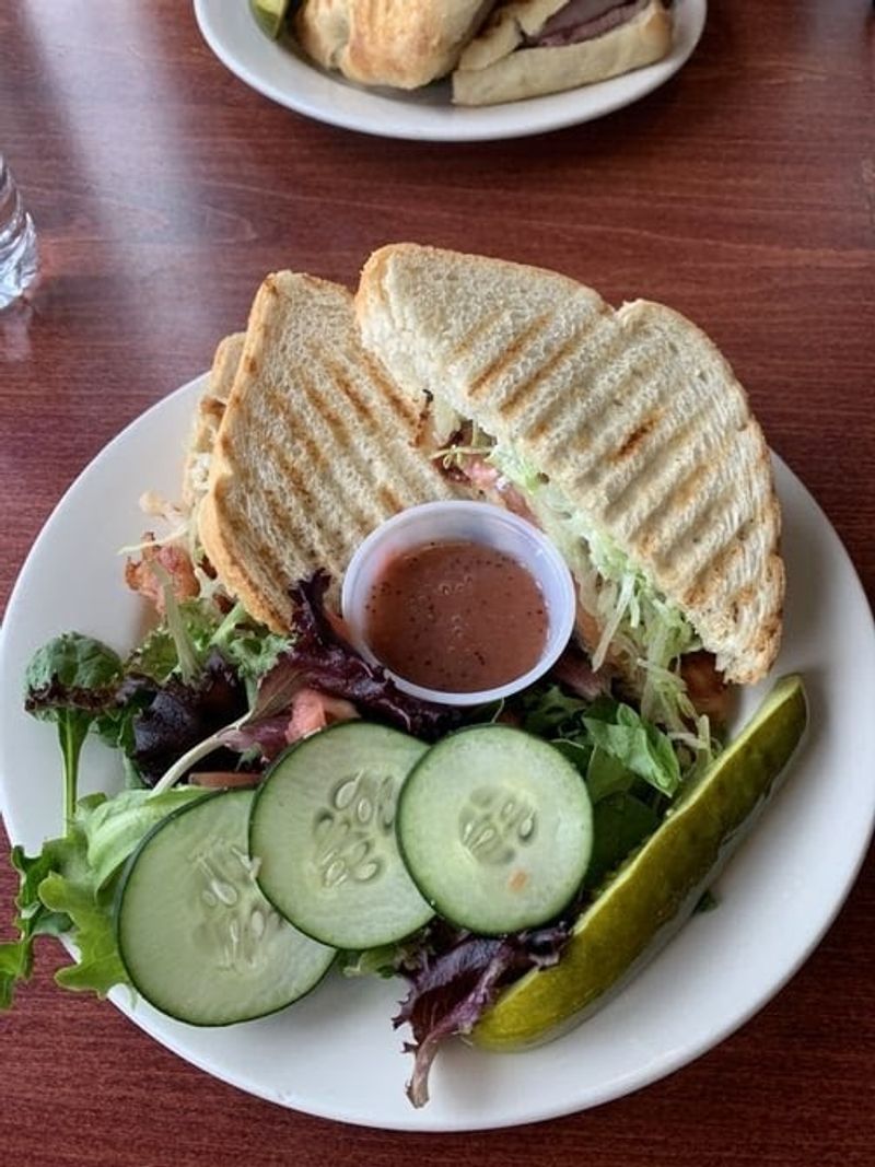 Grind Coffee & Nosh - Biloxi, Mississippi