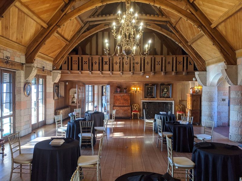 Guided Castle Tours That Bring History to Life Guided Castle Tours That Bring History to Life