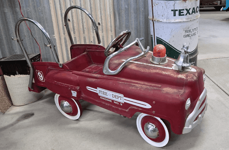Hand-Built Miniature Cars That Actually Drive Hand-Built Miniature Cars That Actually Drive