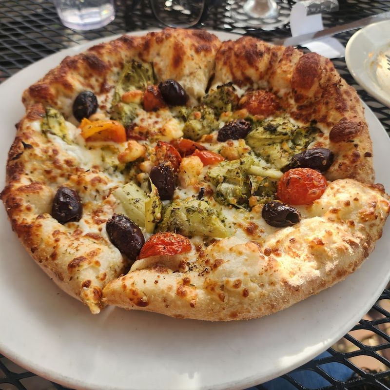 Hand-Tossed Pizzas That Steal the Show