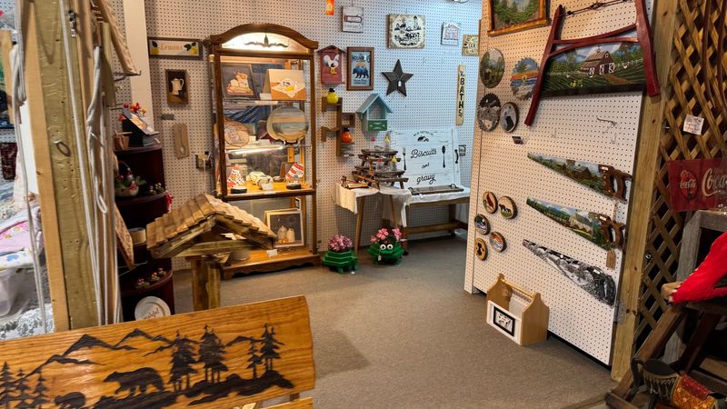 Handmade Crafts Straight from Local Artisans