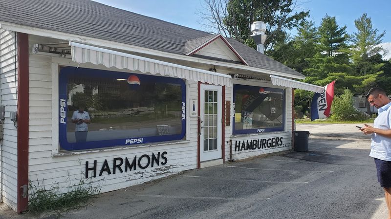 Harmon's Lunch - Falmouth, Maine