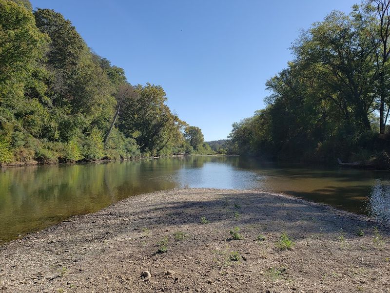 Harpeth River: Paddle, Fish, and Unwind Harpeth River: Paddle, Fish, and Unwind