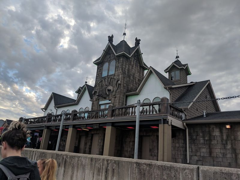 Haunted Houses in Fall: A Completely Different Kind of Thrill