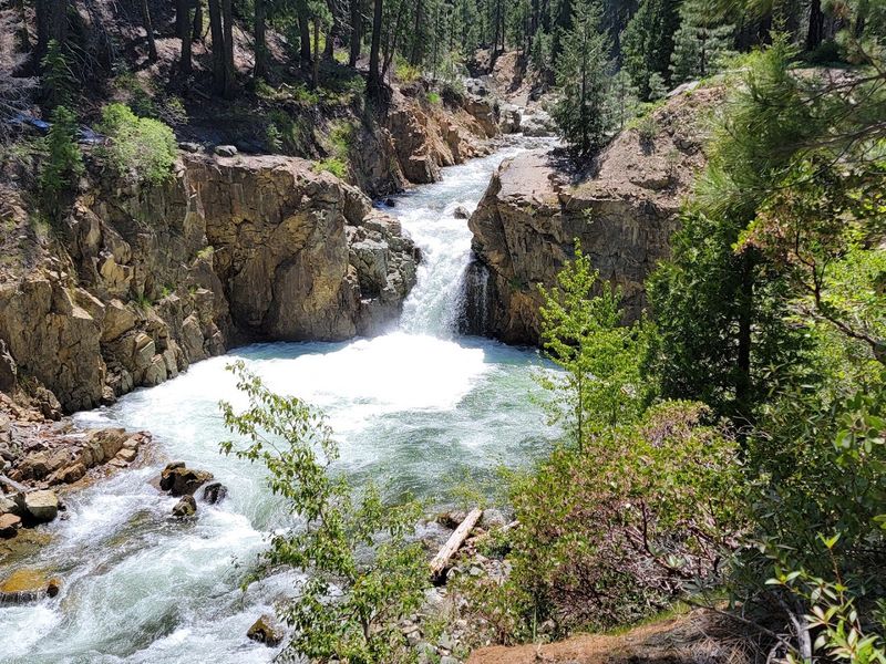 Hiking Trails That Range From Easy to Unforgettable