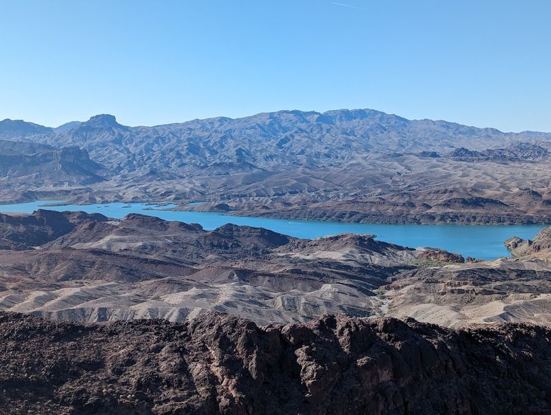 Hiking Trails With Views That Stop You Mid-Step