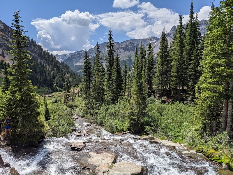 Hiking to Cascade Falls