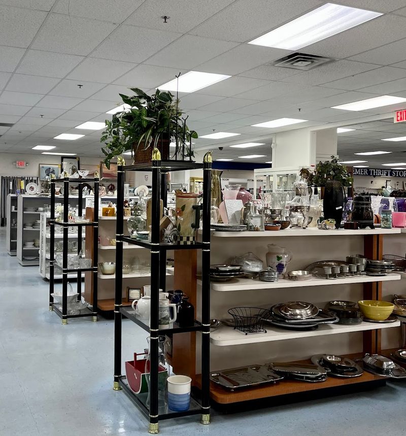 Home Decor and Kitchen Items Worth Hunting Through