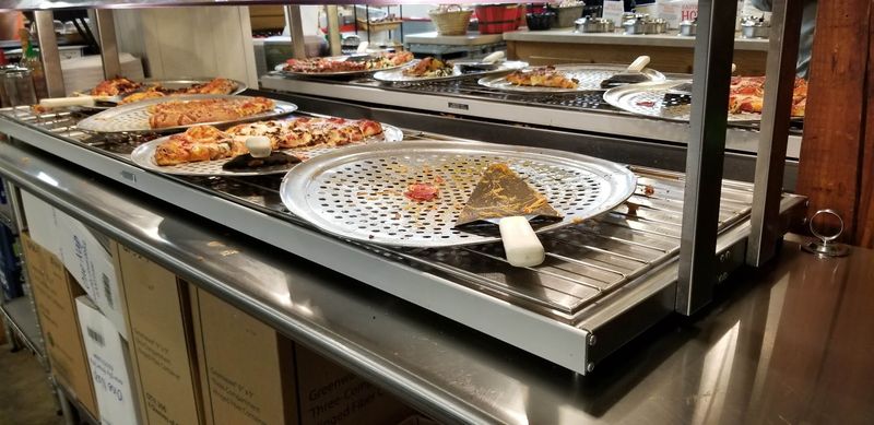 Hot Food Bar That Makes Lunch an Event Hot Food Bar That Makes Lunch an Event