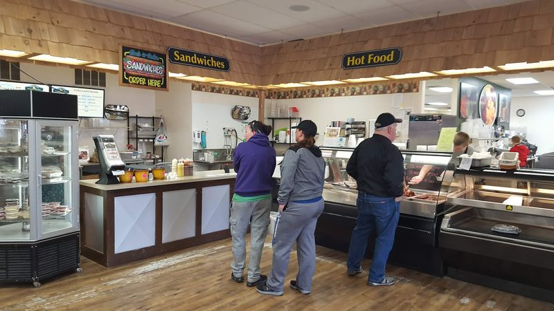Hot Lunch Specials That Keep People Coming Back