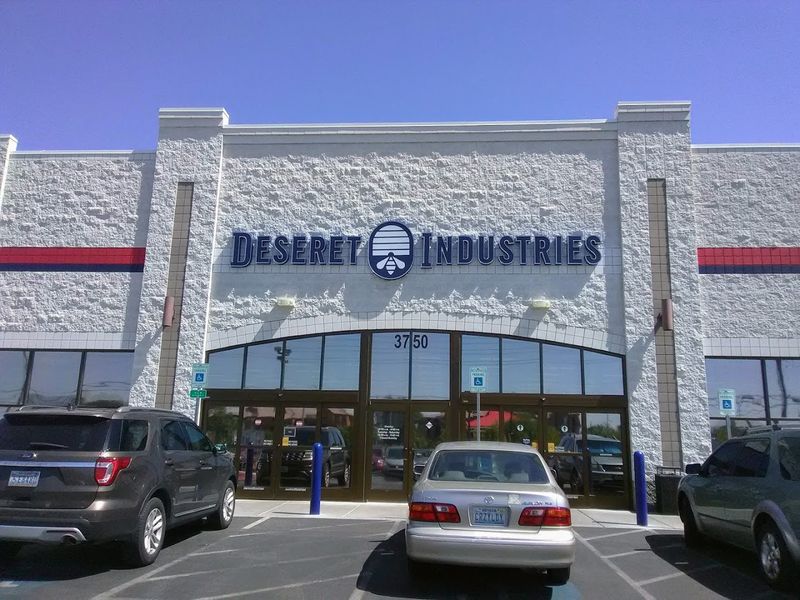 Hours and Location That Make It Easy to Stop By