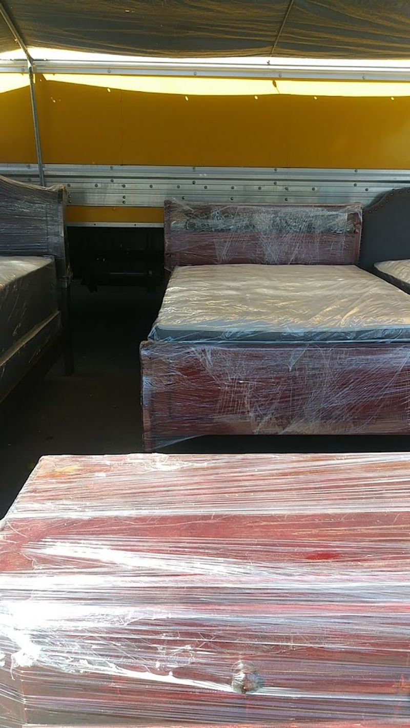 Household Goods and Furniture at Swap Meet Prices Household Goods and Furniture at Swap Meet Prices