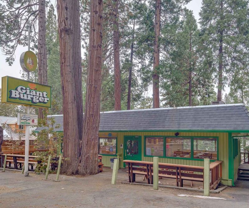 How to Find Us — Getting to Giant Burger in Arnold, CA How to Find Us — Getting to Giant Burger in Arnold, CA