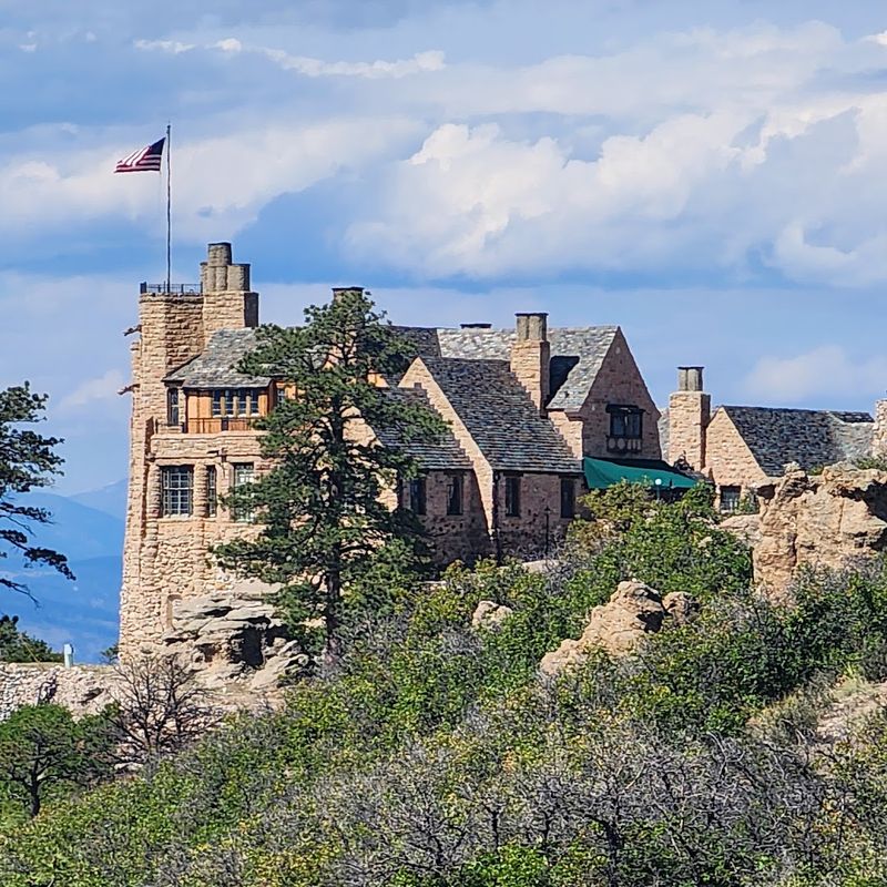How to Plan Your Visit to Cherokee Ranch and Castle