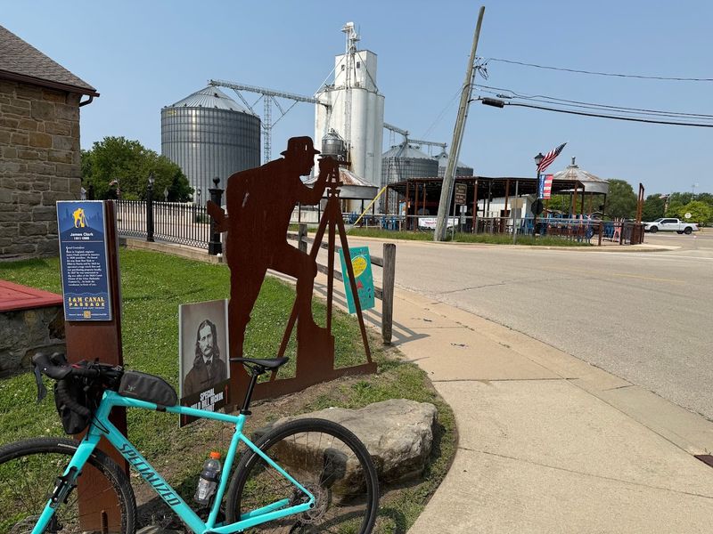 Illinois and Michigan Canal State Trail
