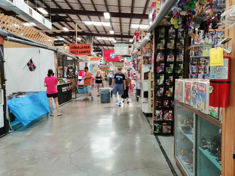 Indoor Vendors Packed With Unexpected Finds Indoor Vendors Packed With Unexpected Finds
