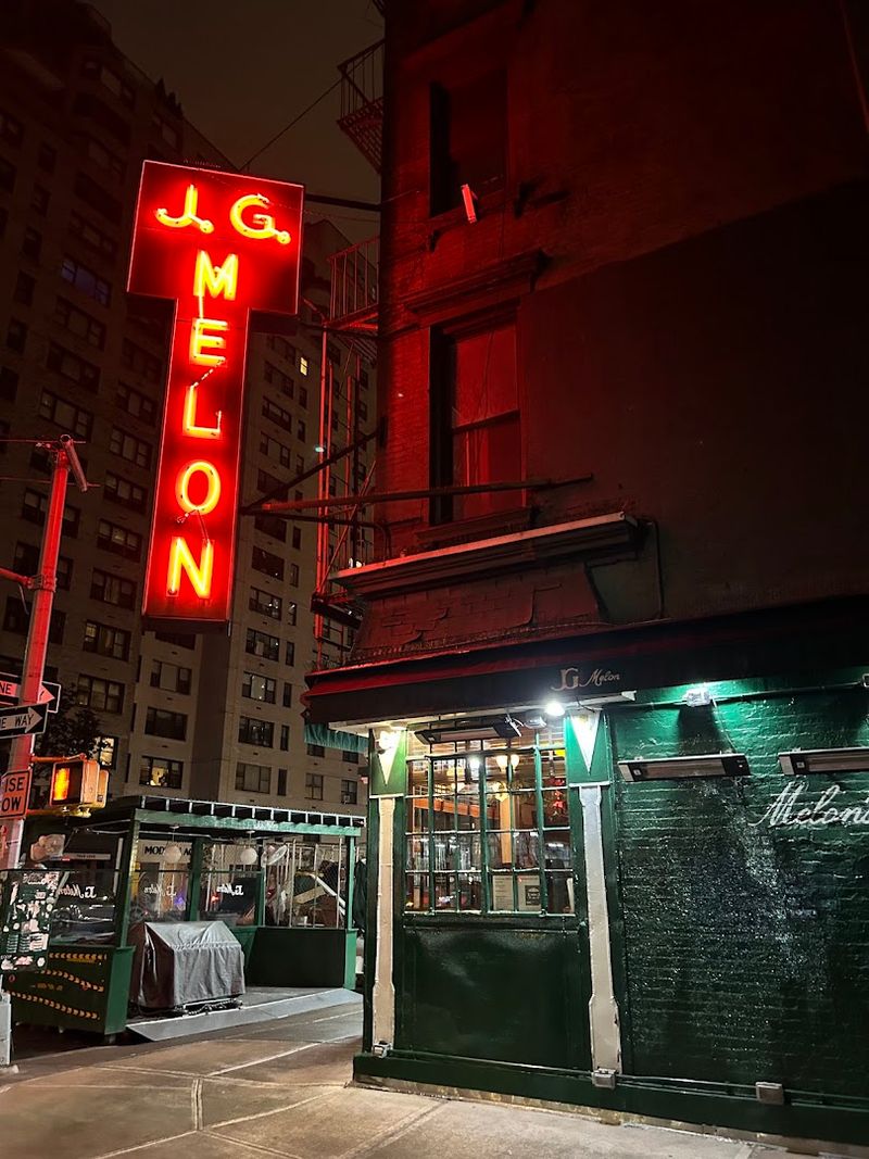 JG Melon - New York, New York