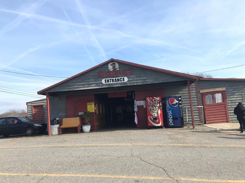 Jamestown Flea & Farmers Market - Morganton, North Carolina