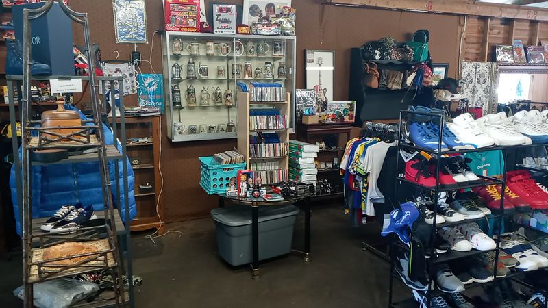 Jamestown Flea & Farmers Market - Morganton, North Carolina