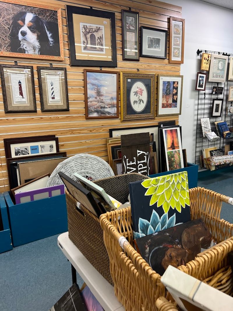 Jewelry, Artwork, and Decor Finds That Add Character to Any Space Jewelry, Artwork, and Decor Finds That Add Character to Any Space
