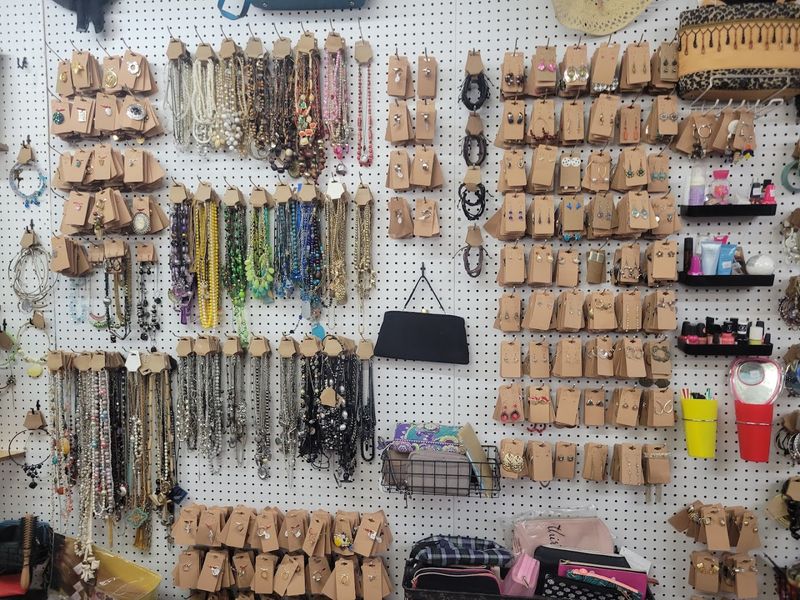 Jewelry and Accessories That Add Sparkle to the Hunt