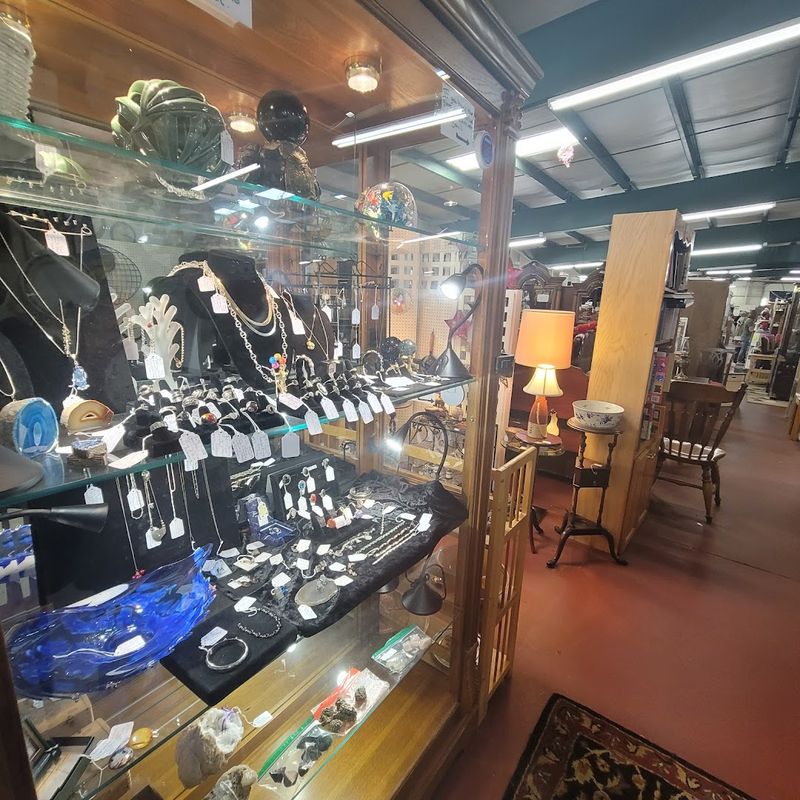 Jewelry and Small Collectibles Worth Hunting For