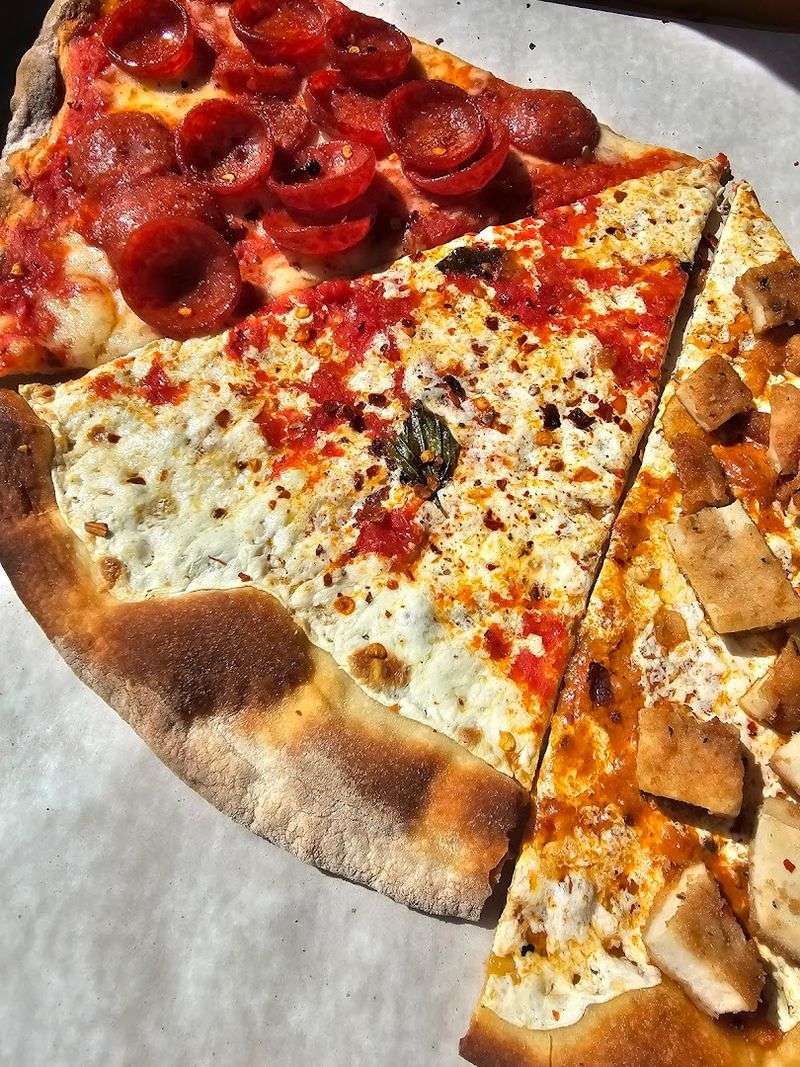 Joe & Pat's Pizzeria - Staten Island, New York Joe & Pat's Pizzeria - Staten Island, New York