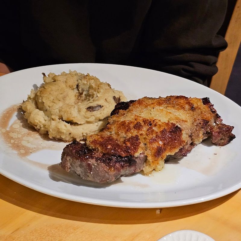 Johnny's Italian Steakhouse - Moline, Illinois Johnny's Italian Steakhouse - Moline, Illinois