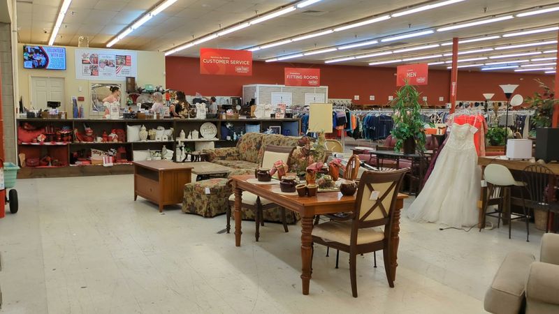 KARM Stores - Knoxville, Tennessee