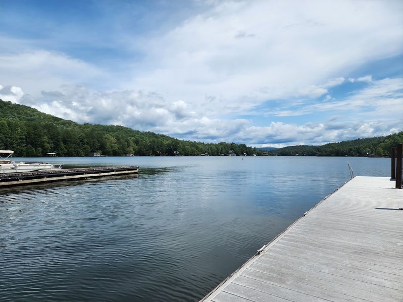Kayaking and Canoeing on Lake Burton