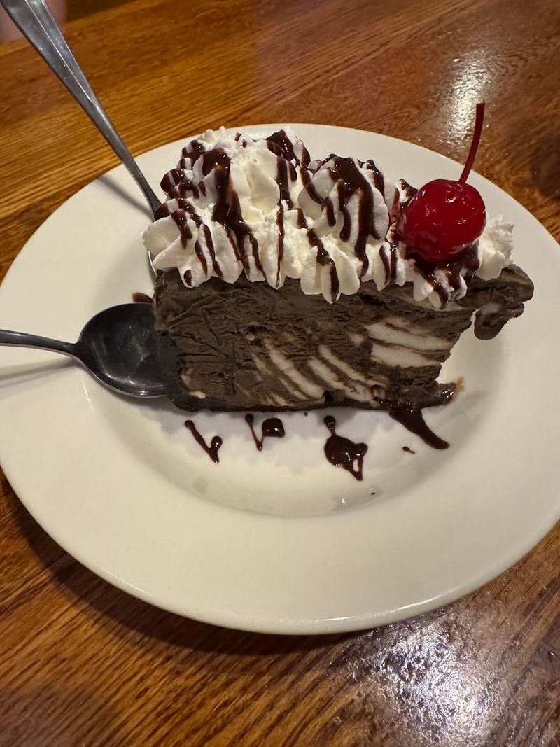 Key Lime Pie That Closes Out the Night Perfectly