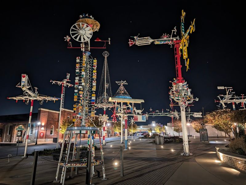 Kinetic Sculptures That Actually Move With the Wind