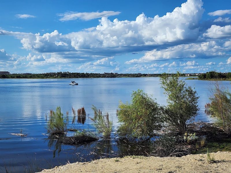 Lake Casa Blanca — A Natural Escape