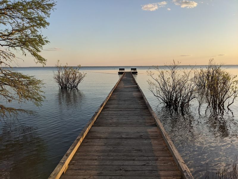 Lake Phelps: A Crystal-Clear Wonder