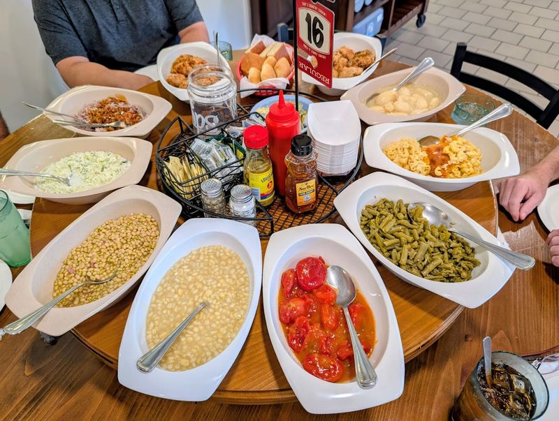 Lazy Susan Dining Style That Brings Everyone Together
