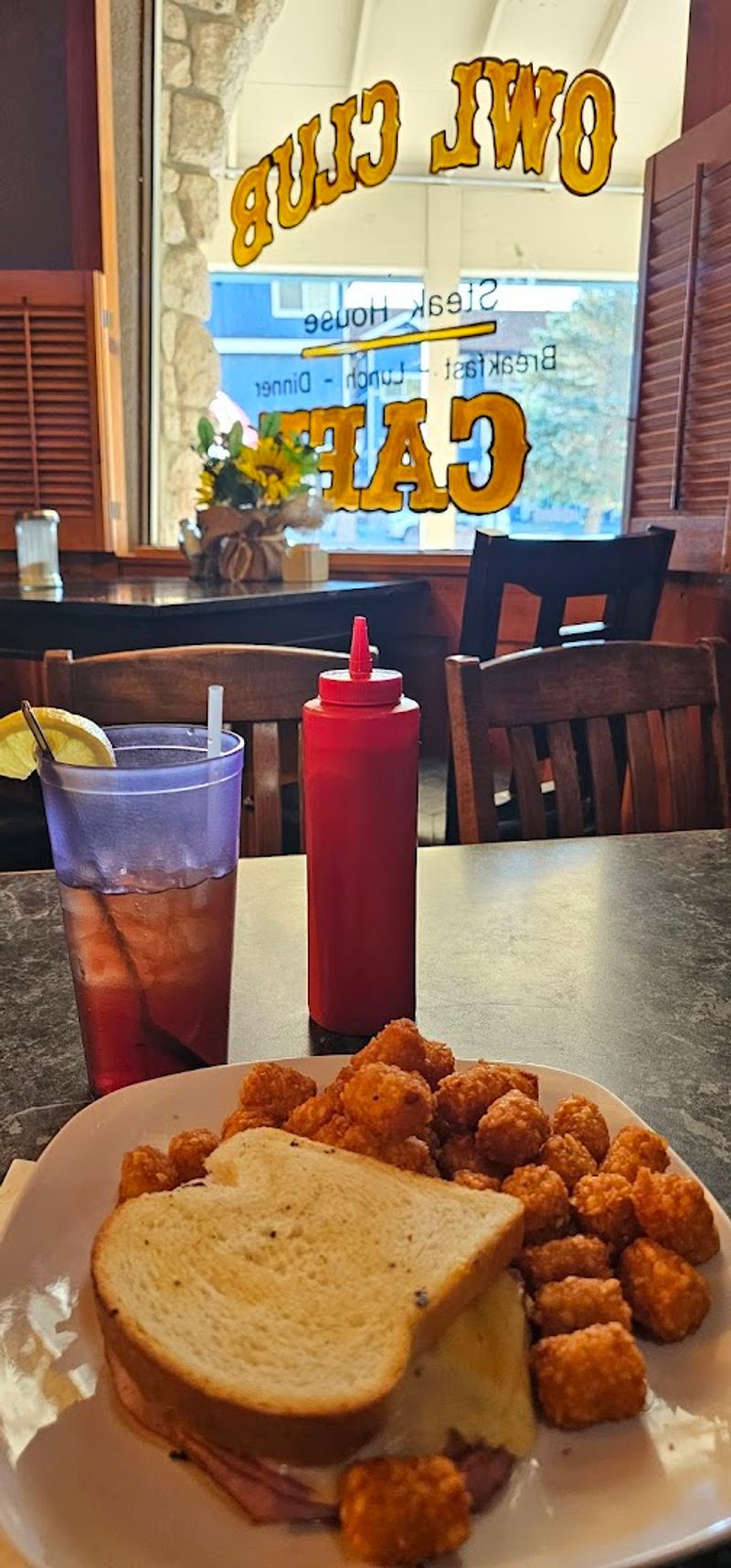 Legendary Onion Rings Worth a Detour