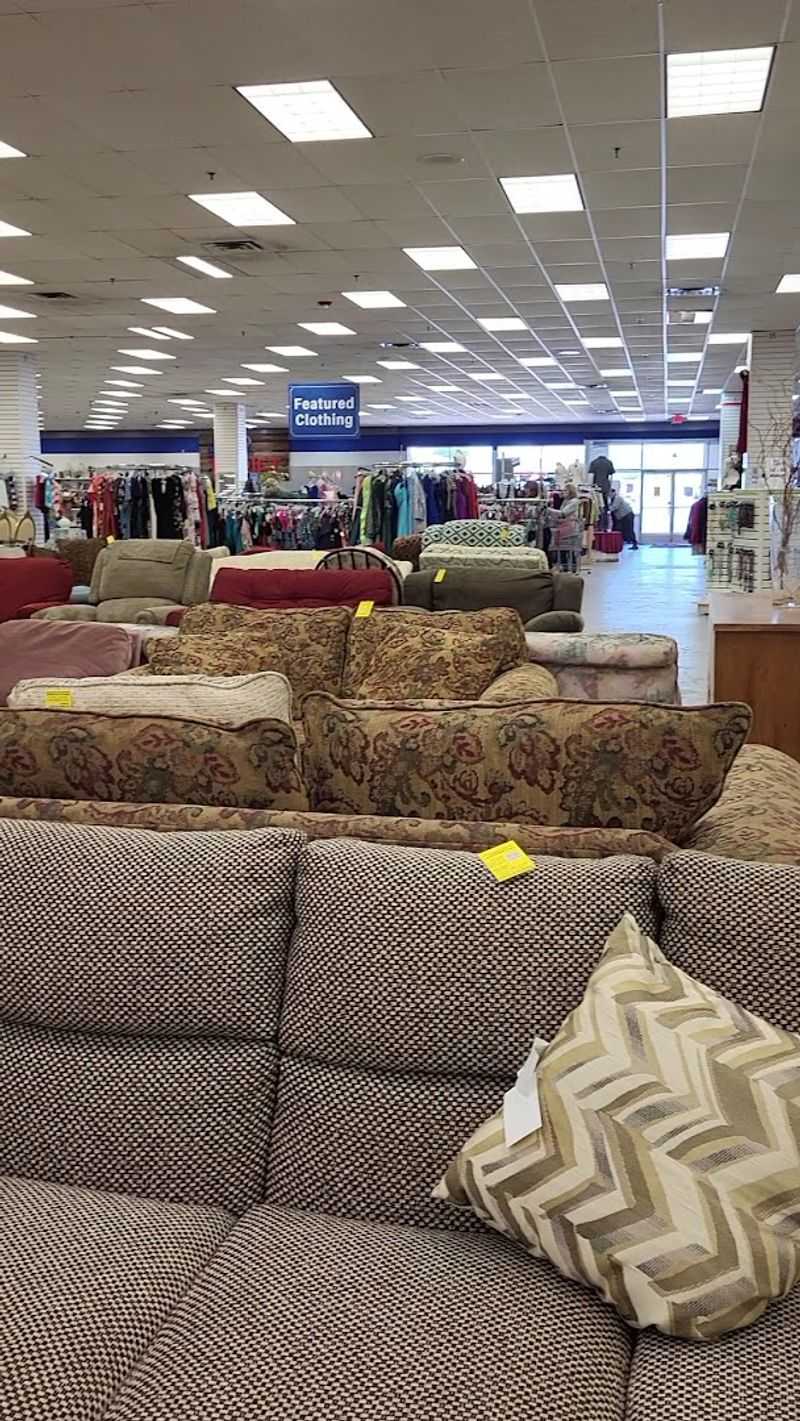 Liberty Ministries Thrift - Feasterville-Trevose, Pennsylvania Liberty Ministries Thrift - Feasterville-Trevose, Pennsylvania