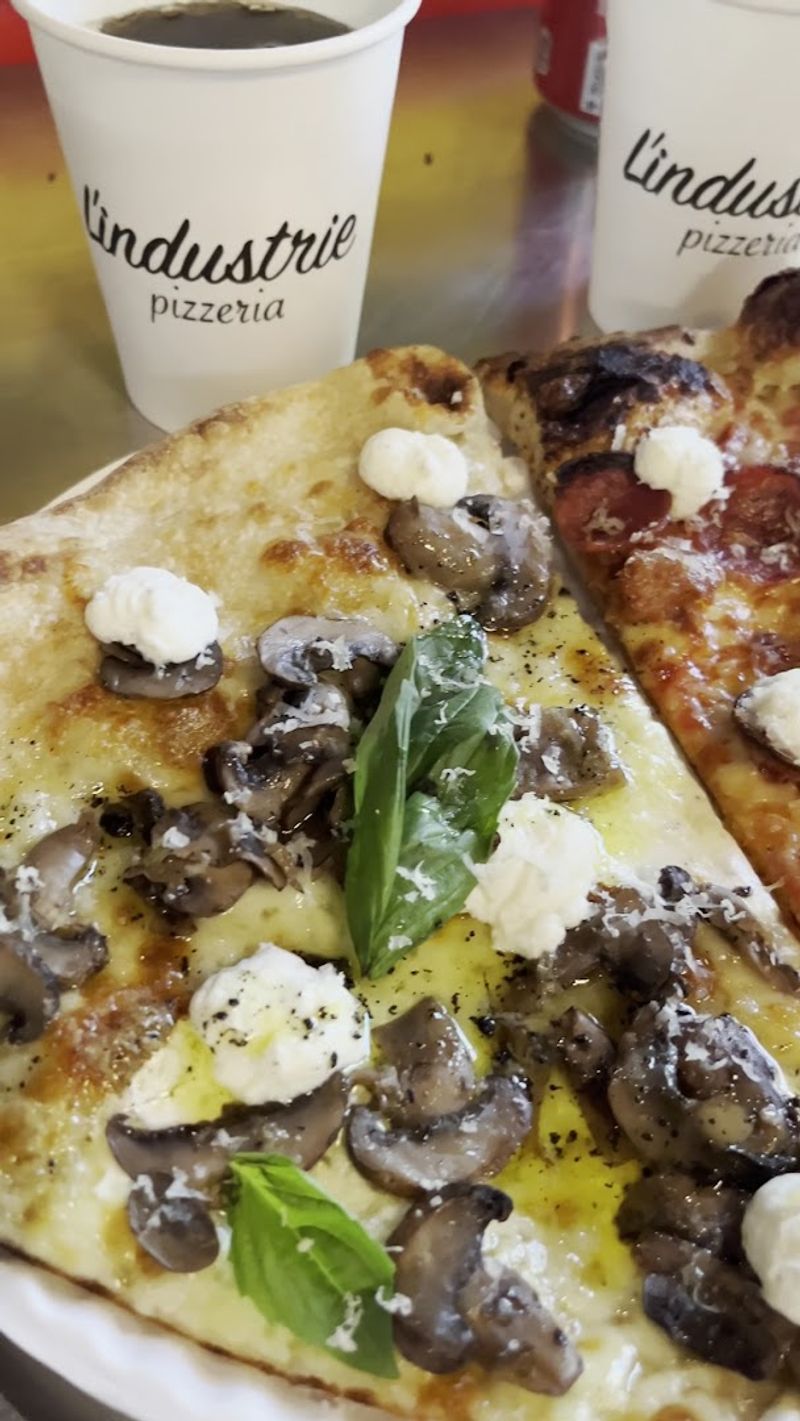L'industrie Pizzeria - Brooklyn, New York