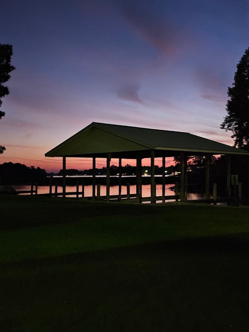 Live Music Nights on Indian Lake