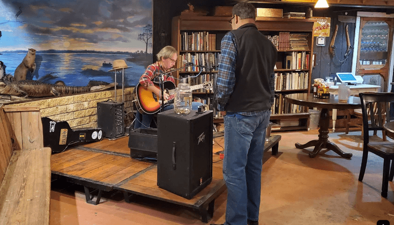 Live Music and a Lively Bar Scene