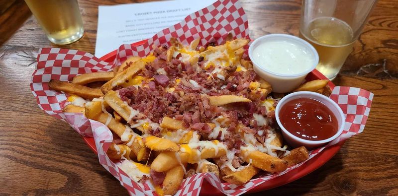 Loaded Fries That Could Be a Meal Themselves Loaded Fries That Could Be a Meal Themselves